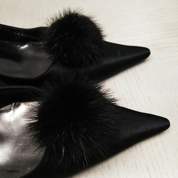 Bruno Magli Mink PomPom pointy toe Heels - Picture 3 of 7